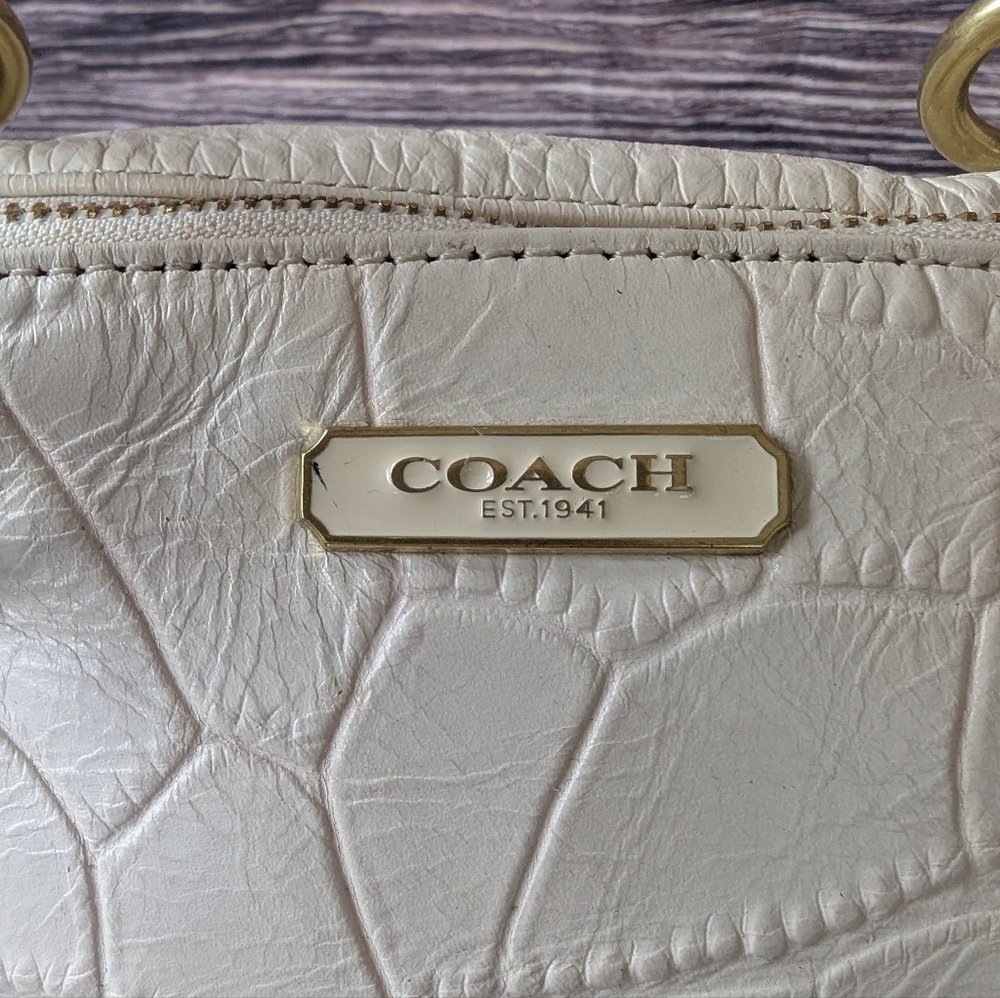 🌹Coach Madison Sophia Ivory Croc-Embossed Satchel Women's Bag - Picture 8 of 13